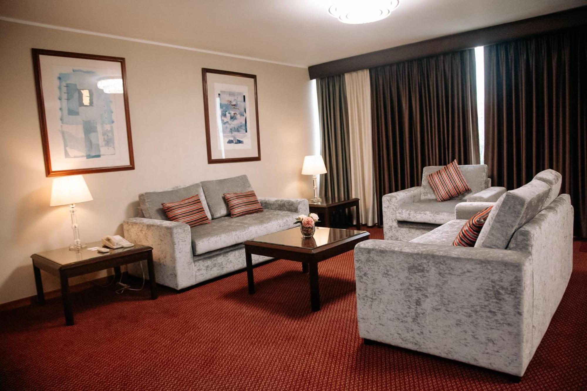 לימה Hotel Carrera מראה חיצוני תמונה