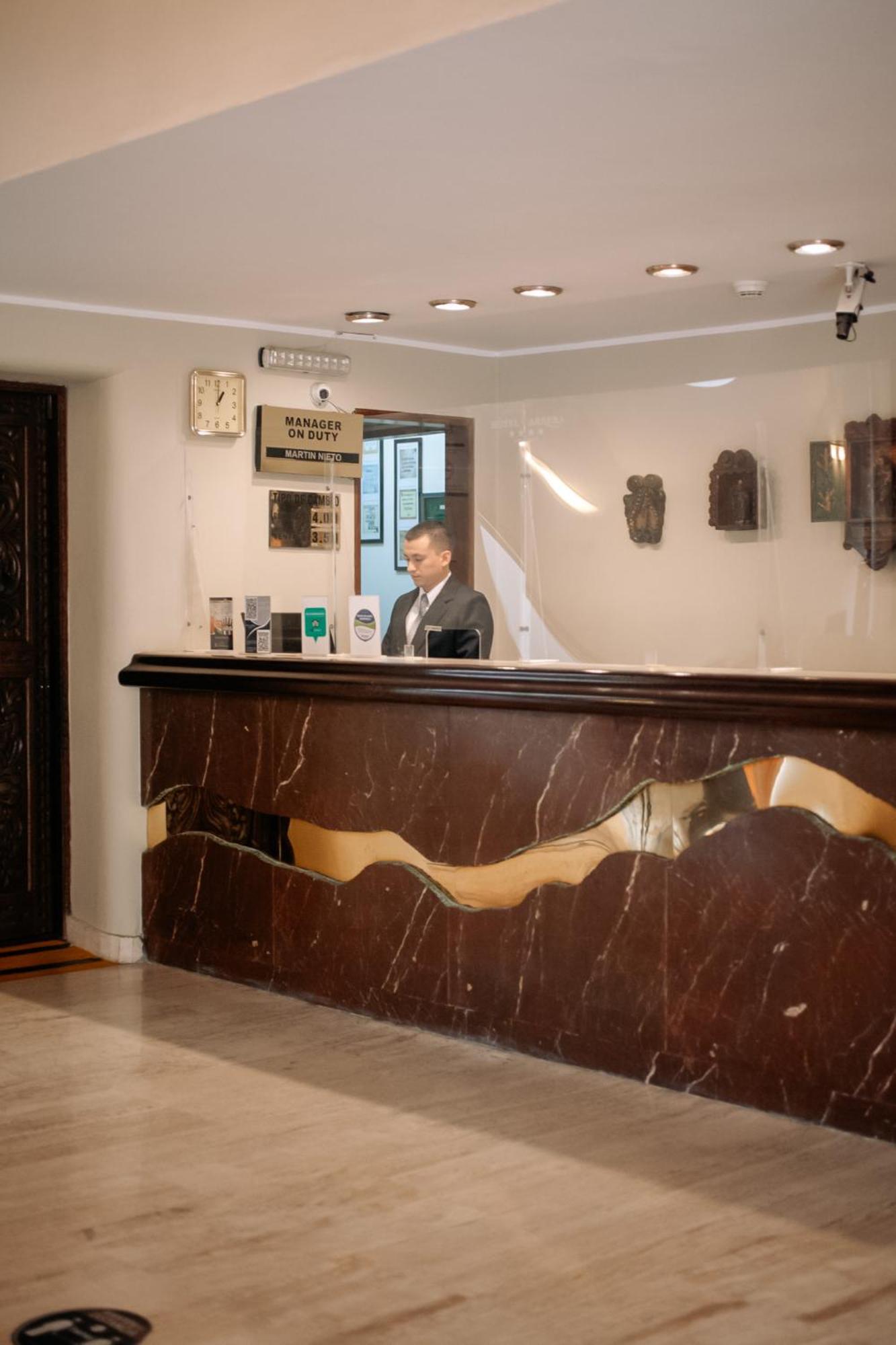 לימה Hotel Carrera מראה חיצוני תמונה