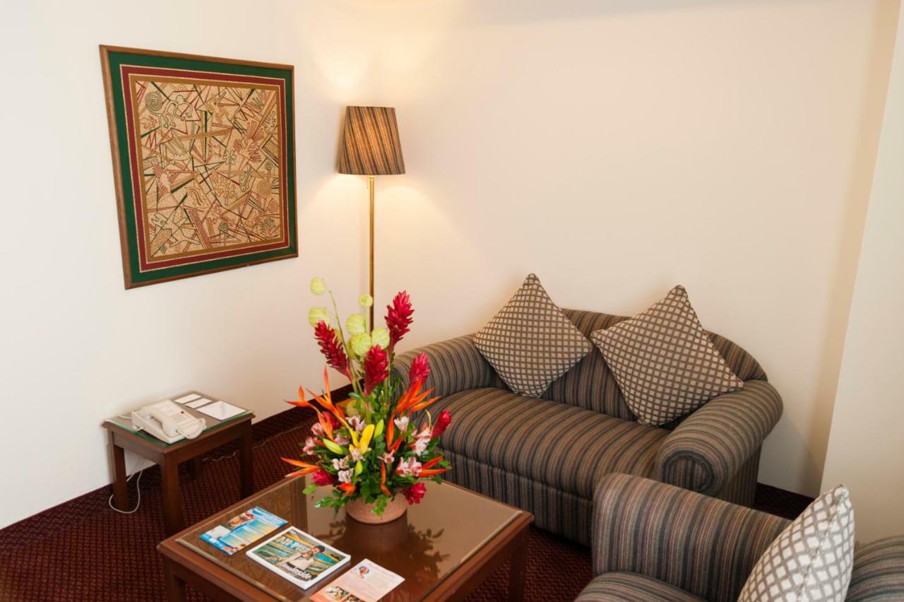לימה Hotel Carrera מראה חיצוני תמונה